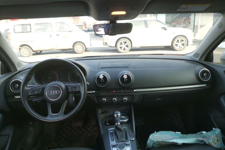 Used Audi A3 2020 Restyled Limousine 35 TFSI Ambition Version China VI Center Console