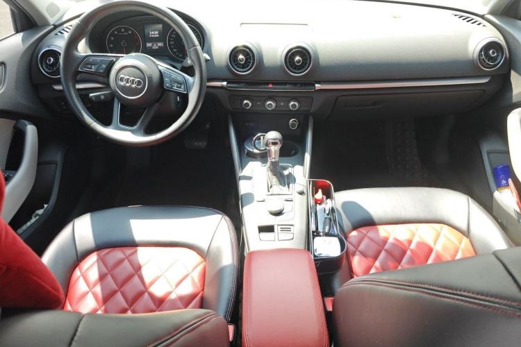 Used Audi A3 2020 Sportback 35 TFSI Ambition China VI Center Console