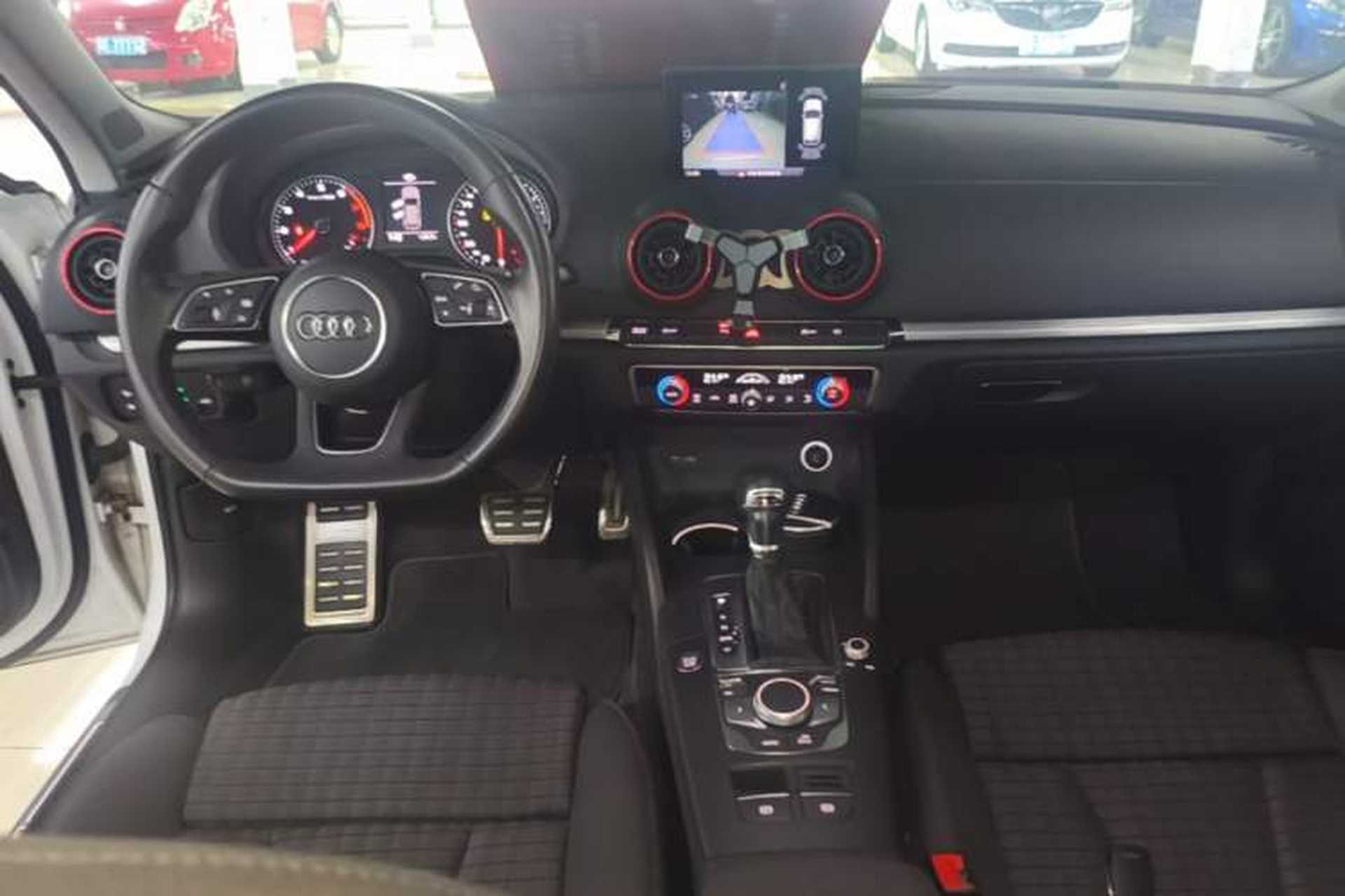 Used Audi A3 2020 Sportback 35 TFSI Sporty Model China VI Center Console