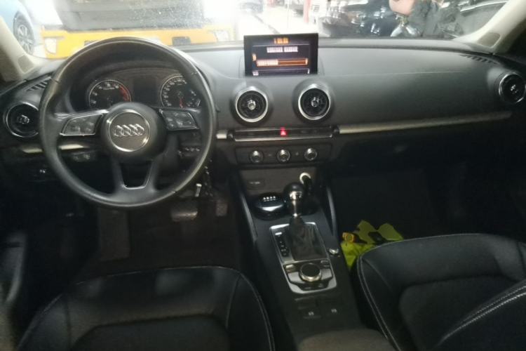 Used Audi A3 2020 Restyled Limousine 35 TFSI Ambition Version China VI Center Console