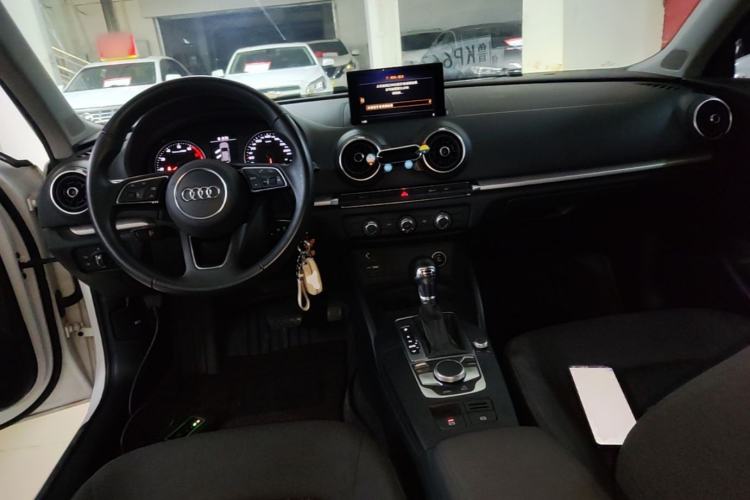 Used Audi A3 2020 Sportback 35 TFSI Ambition China VI Center Console