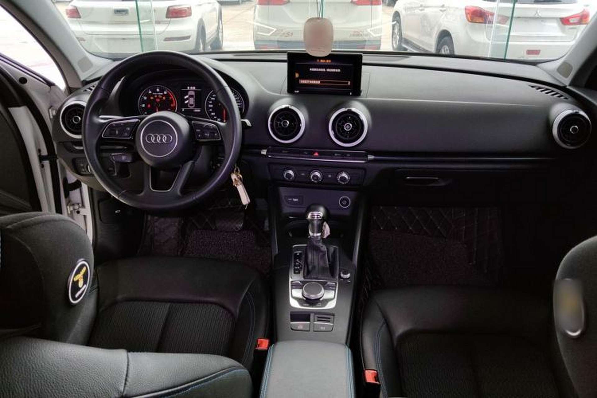 Used Audi A3 2020 Limousine 35 TFSI Fashion Edition China VI Emission Standard Center Console