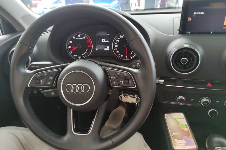 Used Audi A3 2020 Sportback 35 TFSI Ambition China VI Center Console