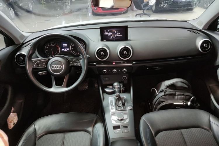 Used Audi A3 2020 Limousine 35 TFSI Fashion Edition China VI Emission Standard Center Console