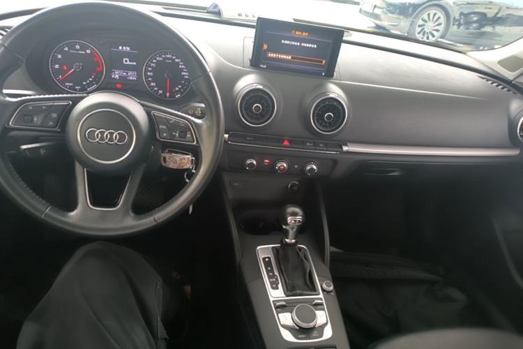 Used Audi A3 2020 Restyled Limousine 35 TFSI Ambition Version China VI Center Console