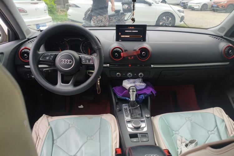 Used Audi A3 2020 Sportback 35 TFSI Ambition China VI Center Console