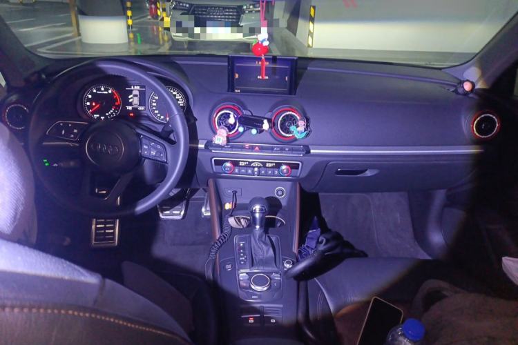 Used Audi A3 2020 Sportback 35 TFSI Style Edition China VI Emission Standard Center Console