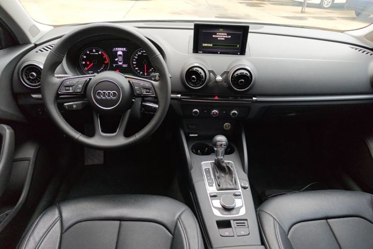 Used Audi A3 2020 Restyled Limousine 35 TFSI Ambition Version China VI Center Console
