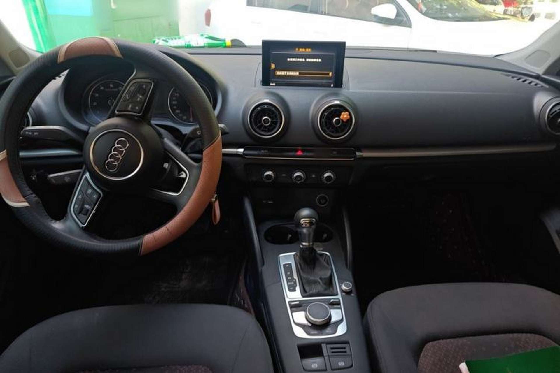 Used Audi A3 2020 Restyled Sportback 35 TFSI Entry-Level China VI Emission Standard Center Console