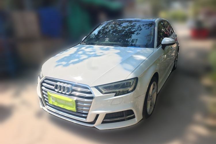 Używany Audi A3 2020 Sportback 35 TFSI Fashion Edition China VI Emission Standard Guazi used car, China used car export, Used car for sale, Used cars, Cheapest cars for sale