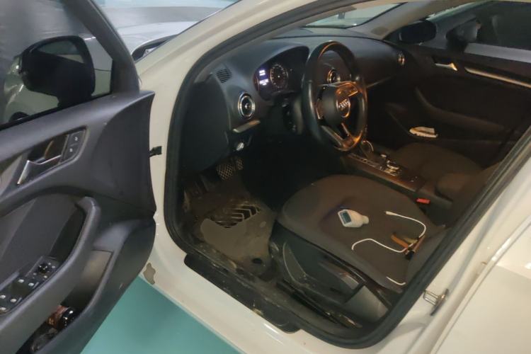 Used Audi A3 2020 Limousine 35 TFSI Ambition China VI Driver Seat