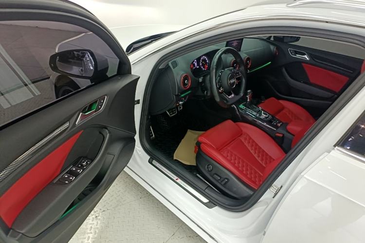 Used Audi A3 2020 Sportback 35 TFSI Fashion Edition China VI Emission Standard Driver Seat