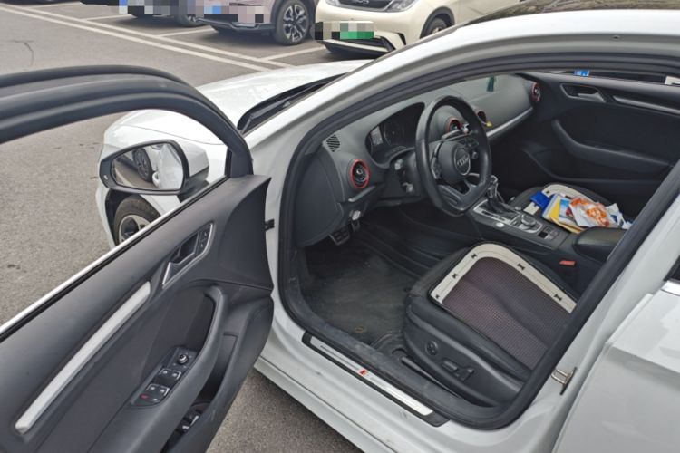 Used Audi A3 2020 Limousine 35 TFSI Sporty Version China VI Driver Seat