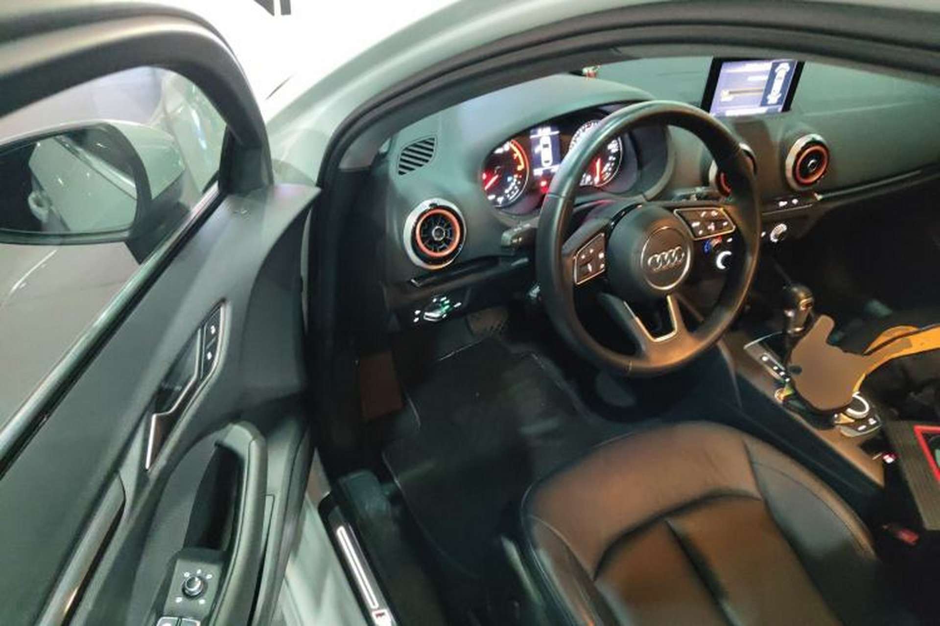 Used Audi A3 2020 Limousine 35 TFSI Fashion Edition China VI Emission Standard Driver Seat