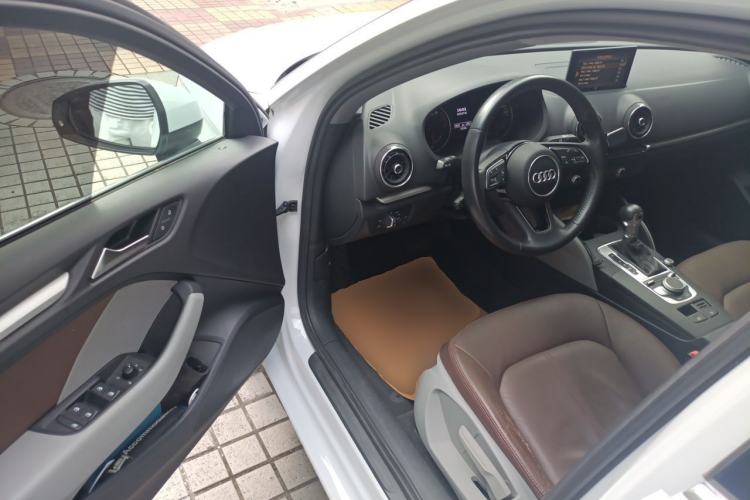 Used Audi A3 2020 Restyled Limousine 35 TFSI Ambition Version China VI Driver Seat