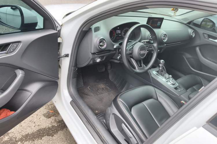 Used Audi A3 2020 Restyled Limousine 35 TFSI Ambition Version China VI Driver Seat