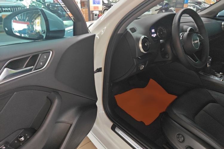Used Audi A3 2020 Limousine 35 TFSI Fashion Edition China VI Emission Standard Driver Seat