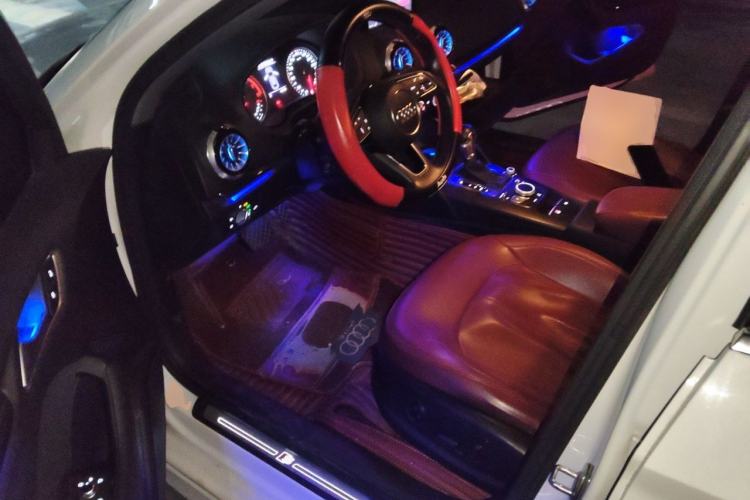 Used Audi A3 2020 Limousine 35 TFSI Fashion Edition China VI Emission Standard Driver Seat