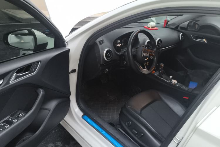Used Audi A3 2020 Limousine 35 TFSI Fashion Edition China V Emission Standard Driver Seat