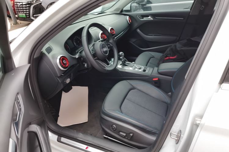 Used Audi A3 2020 Limousine 35 TFSI Fashion Edition China VI Emission Standard Driver Seat