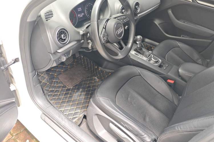 Used Audi A3 2020 Restyled Limousine 35 TFSI Ambition Version China VI Driver Seat