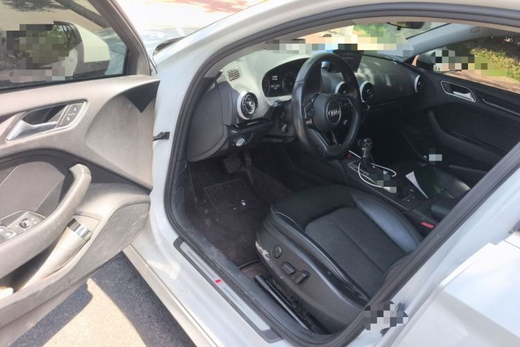 Used Audi A3 2020 Limousine 35 TFSI Fashion Edition China VI Emission Standard Driver Seat