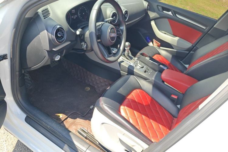 Used Audi A3 2020 Sportback 35 TFSI Ambition China VI Driver Seat