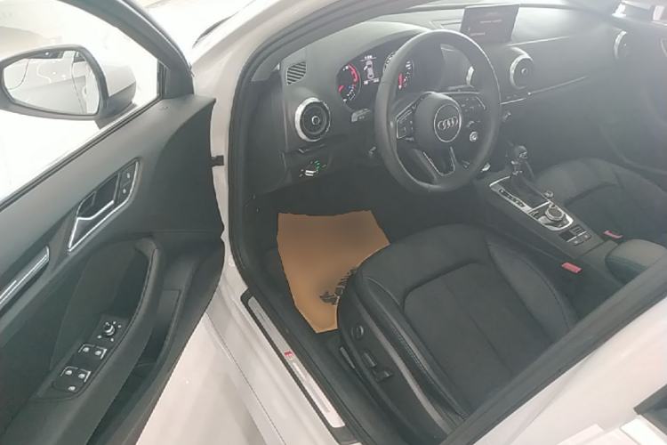 Used Audi A3 2020 Limousine 35 TFSI Fashion Edition China VI Emission Standard Driver Seat