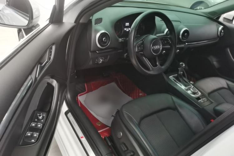 Used Audi A3 2020 Sportback 35 TFSI Fashion Edition China VI Emission Standard Driver Seat