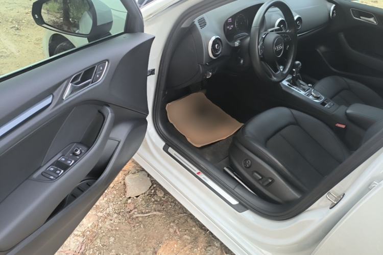 Used Audi A3 2020 Sportback 35 TFSI Fashion Edition China VI Emission Standard Driver Seat