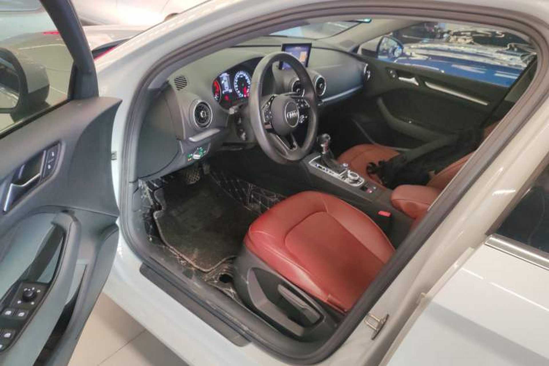 Used Audi A3 2020 Limousine 35 TFSI Ambition China VI Driver Seat