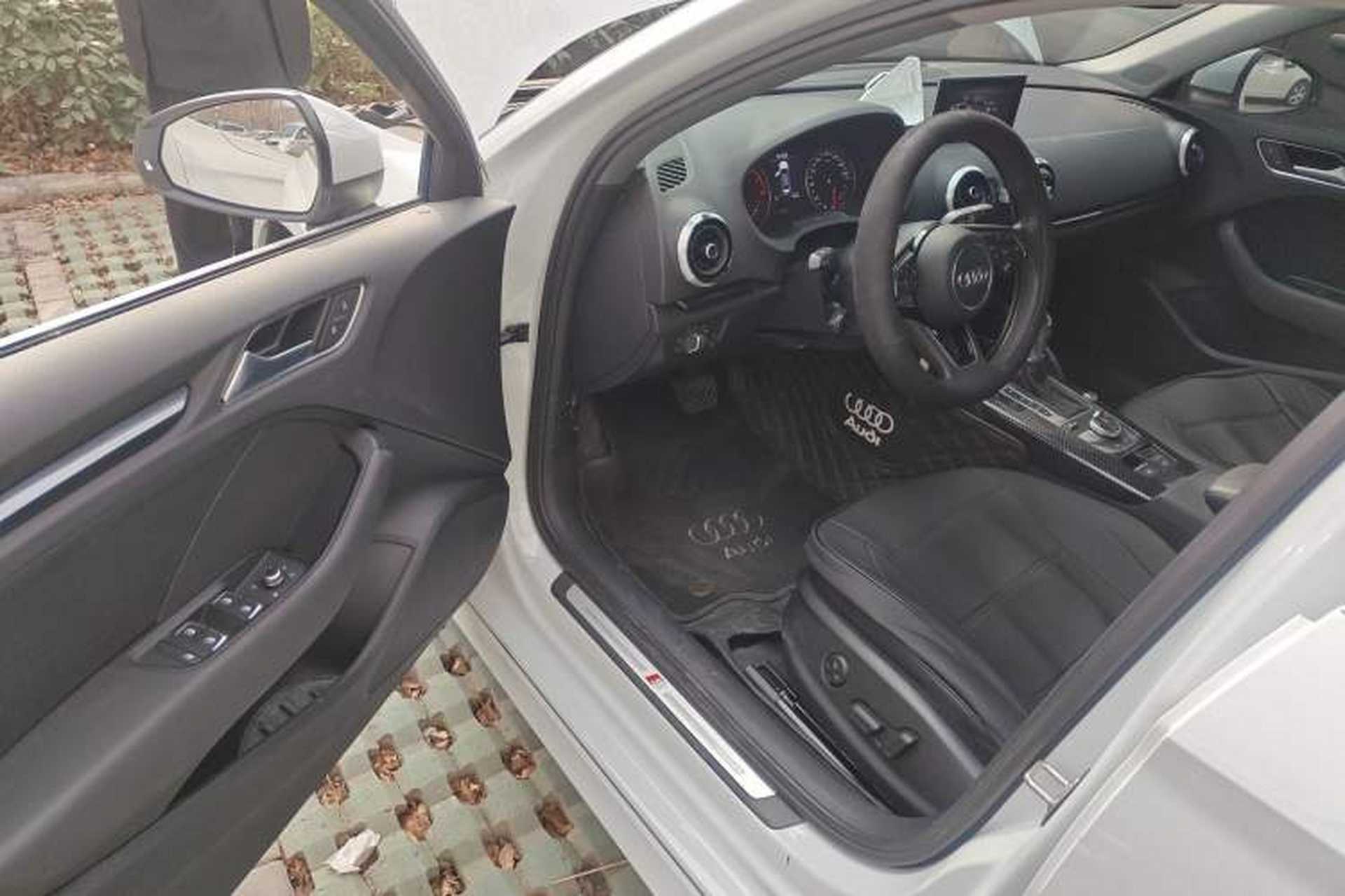 Used Audi A3 2020 Limousine 35 TFSI Fashion Edition China VI Emission Standard Driver Seat
