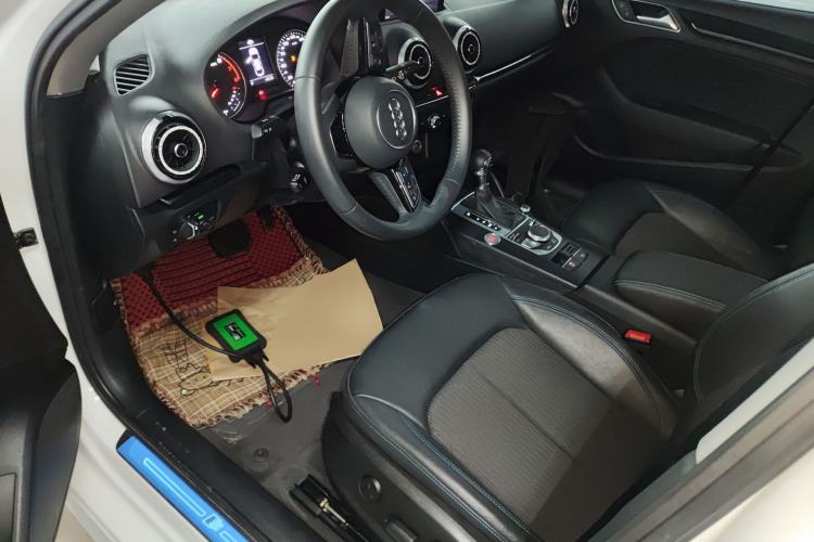 Used Audi A3 2020 Limousine 35 TFSI Fashion Edition China VI Emission Standard Driver Seat