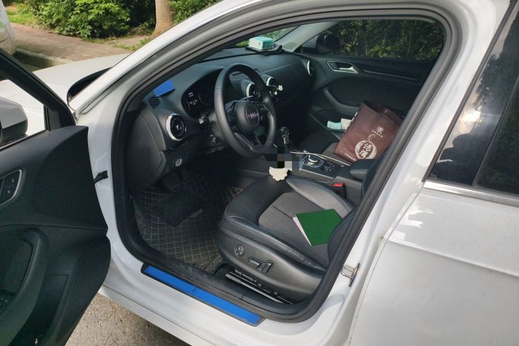 Used Audi A3 2020 Sportback 35 TFSI Fashion Edition China VI Emission Standard Driver Seat