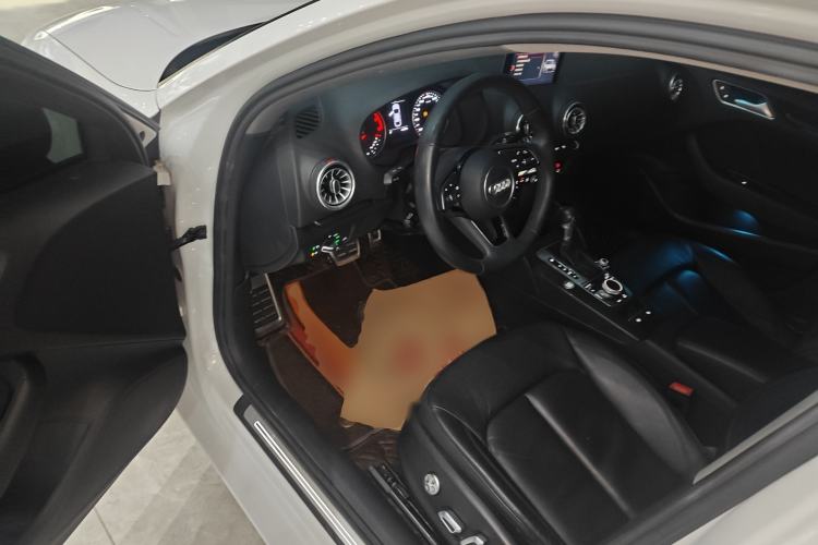 Used Audi A3 2020 Limousine 35 TFSI Style Edition China VI Emission Standard Driver Seat