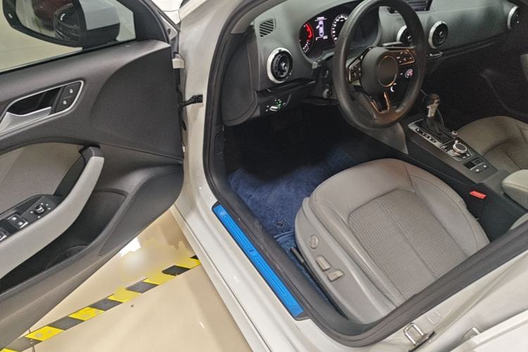Used Audi A3 2020 Limousine 35 TFSI Fashion Edition China VI Emission Standard Driver Seat