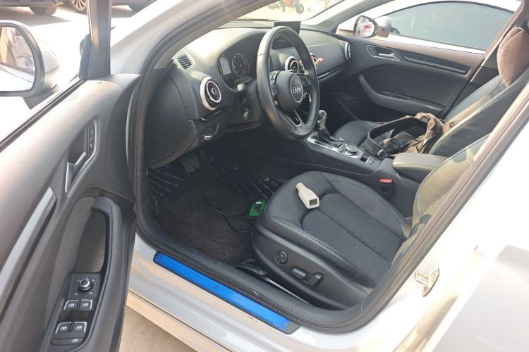 Used Audi A3 2020 Limousine 35 TFSI Fashion Edition China VI Emission Standard Driver Seat