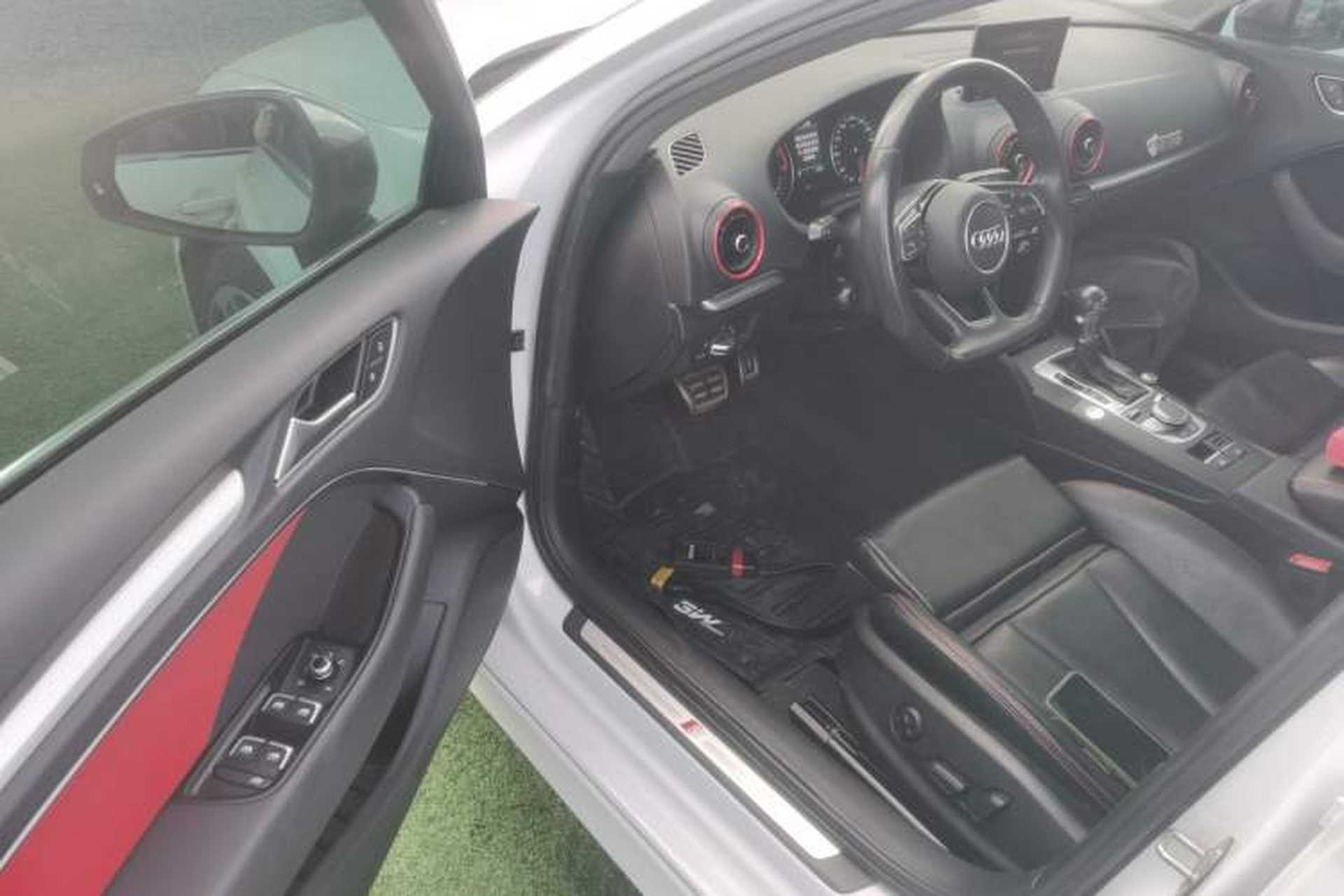 Used Audi A3 2020 Limousine 35 TFSI Sporty Version China VI Driver Seat