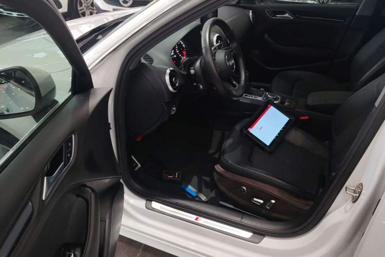 Used Audi A3 2020 Sportback 35 TFSI Fashion Edition China VI Emission Standard Driver Seat