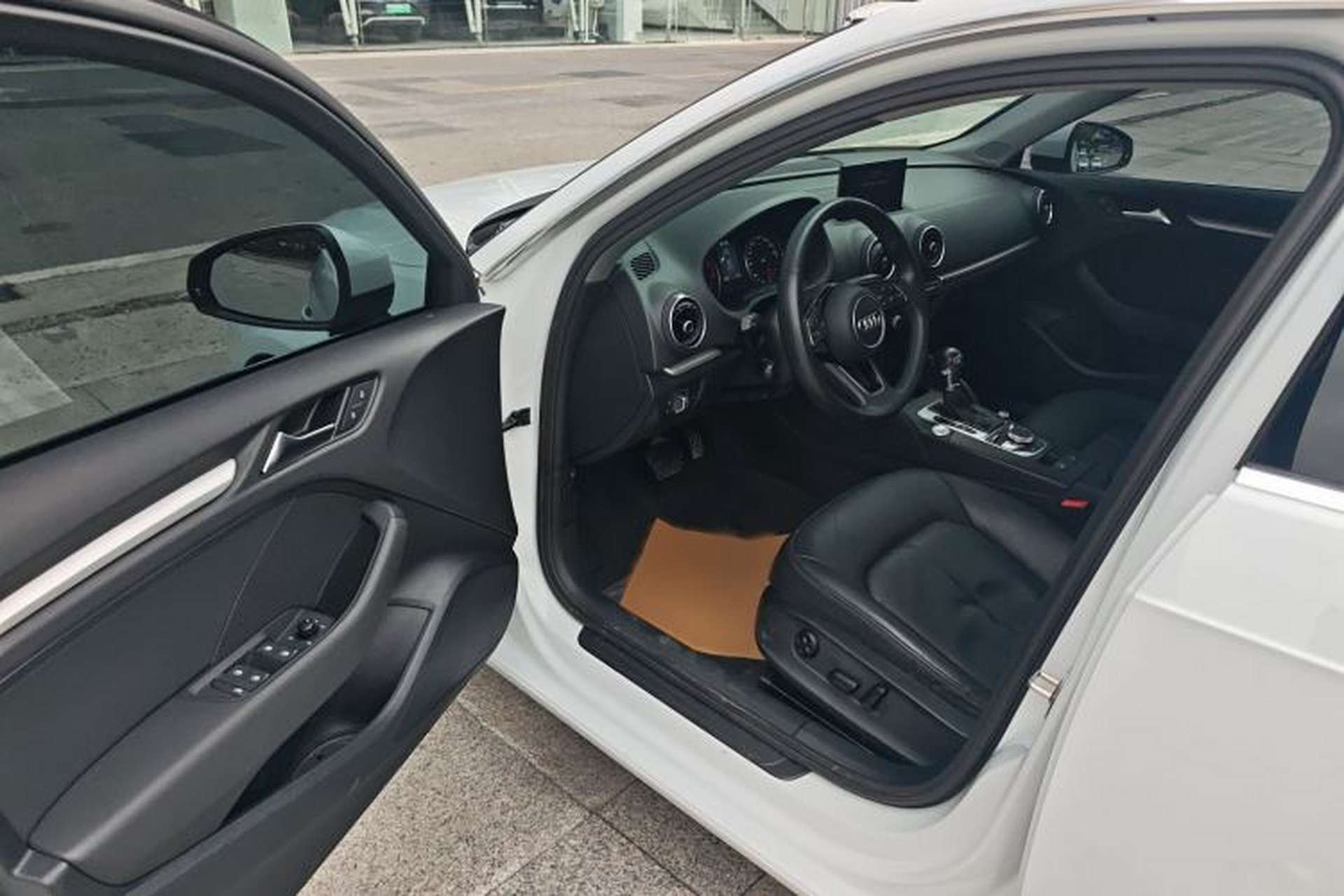Used Audi A3 2020 Restyled Sportback 35 TFSI Entry-Level China VI Emission Standard Driver Seat