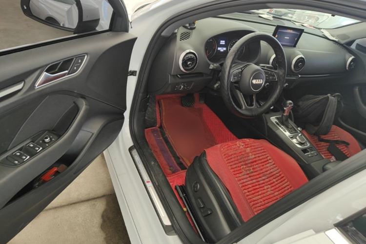 Used Audi A3 2020 Limousine 35 TFSI Fashion Edition China VI Emission Standard Driver Seat
