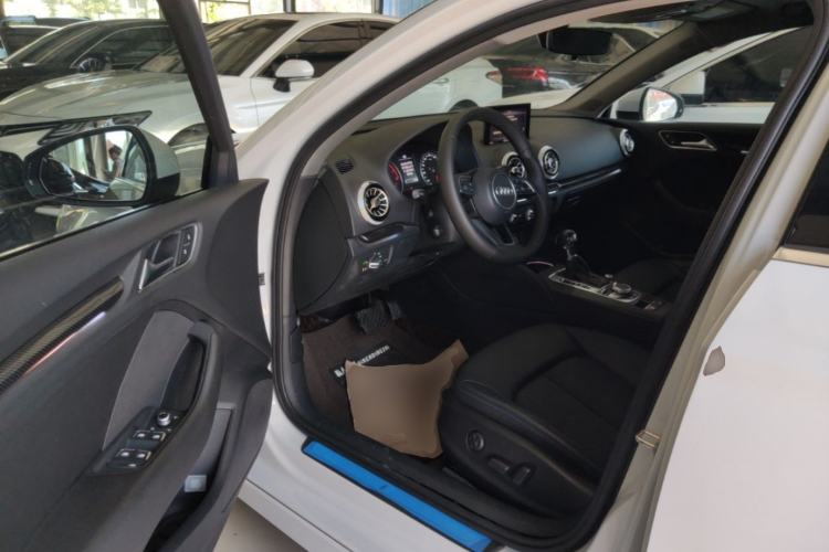Used Audi A3 2020 Limousine 35 TFSI Fashion Edition China VI Emission Standard Driver Seat