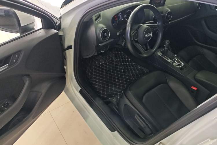 Used Audi A3 2020 Restyled Limousine 35 TFSI Ambition Version China VI Driver Seat