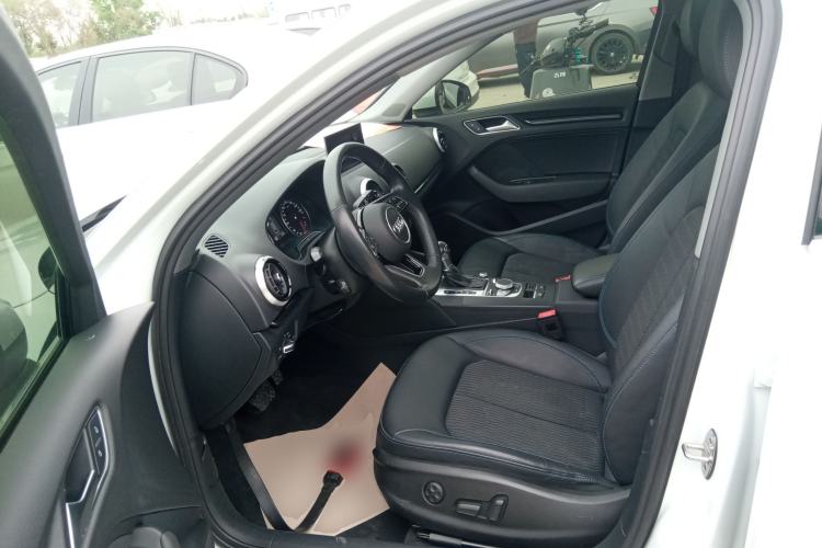 Used Audi A3 2020 Limousine 35 TFSI Fashion Edition China VI Emission Standard Driver Seat