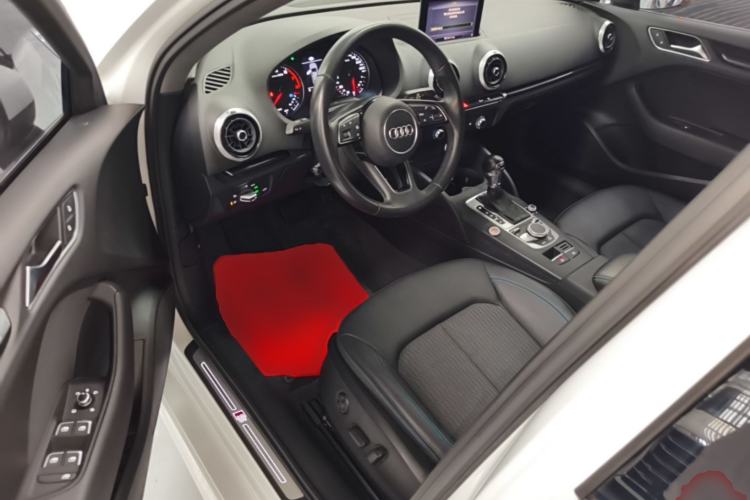 Used Audi A3 2020 Limousine 35 TFSI Fashion Edition China VI Emission Standard Driver Seat