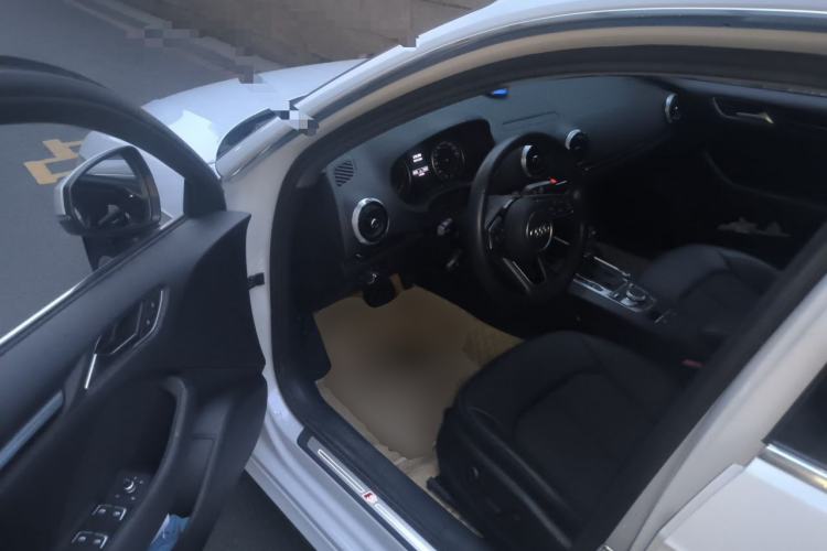 Used Audi A3 2020 Sportback 35 TFSI Fashion Edition China VI Emission Standard Driver Seat