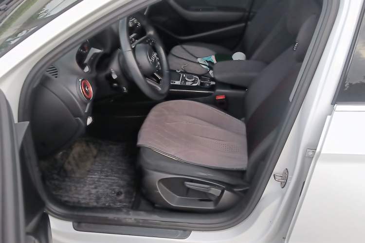 Used Audi A3 2020 Restyled Limousine 35 TFSI Ambition Version China VI Driver Seat