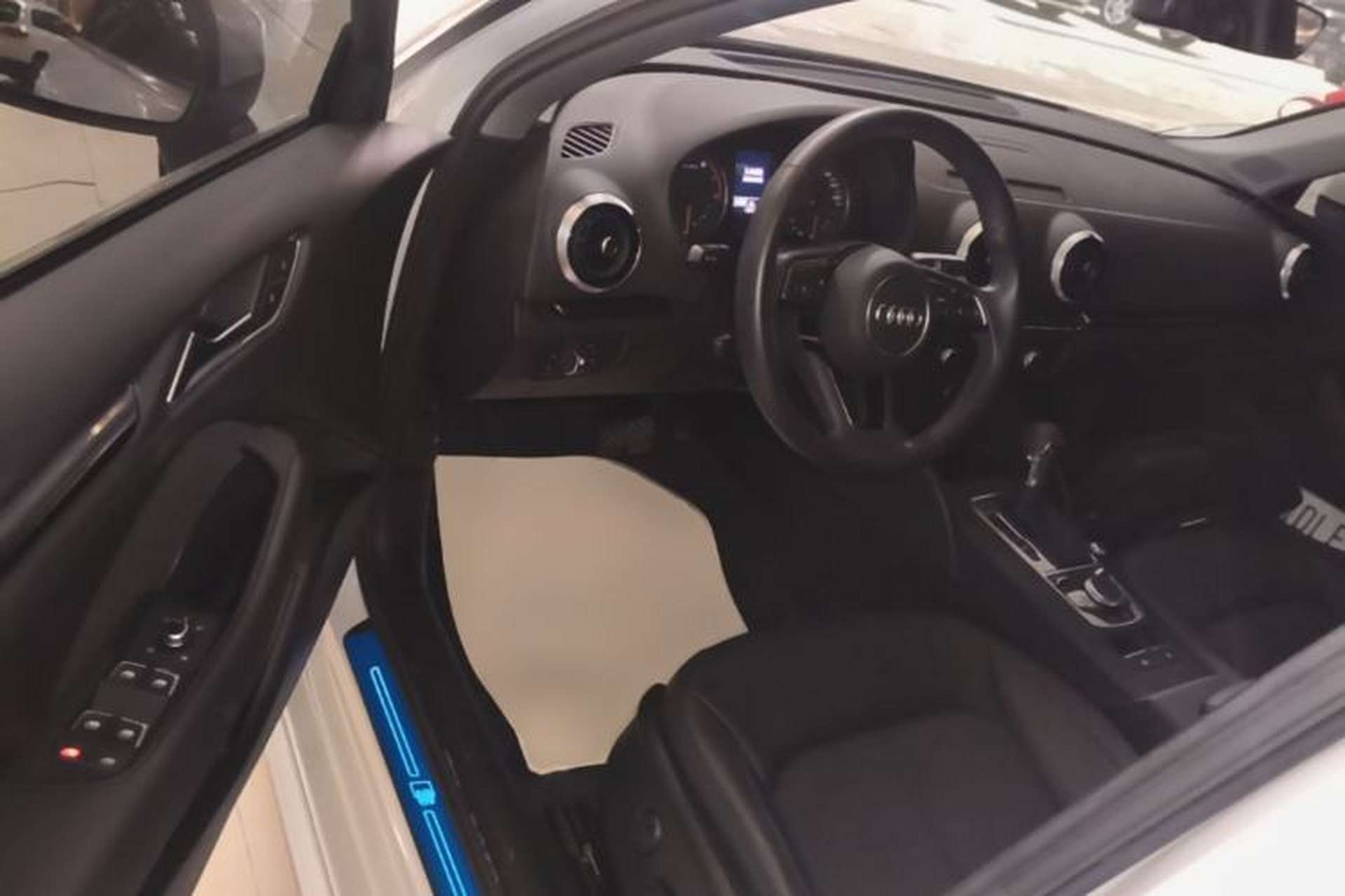 Used Audi A3 2020 Sportback 35 TFSI Fashion Edition China VI Emission Standard Driver Seat