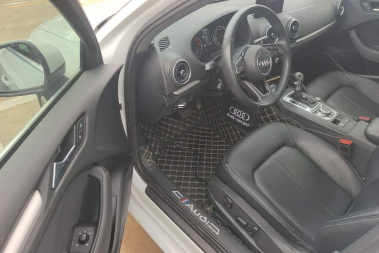 Used Audi A3 2020 Restyled Limousine 35 TFSI Ambition Version China VI Driver Seat