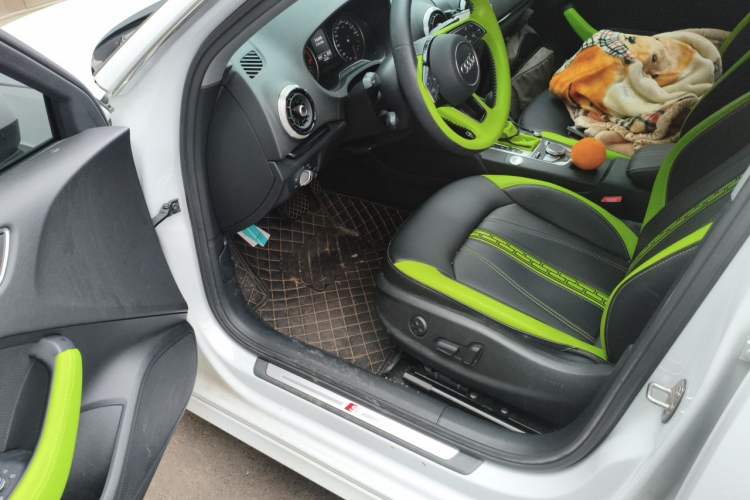 Used Audi A3 2020 Sportback 35 TFSI Fashion Edition China VI Emission Standard Driver Seat